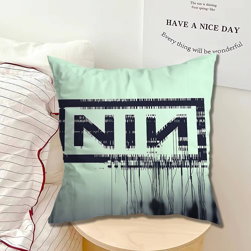 N-나인 인치 네일즈 더 프래질 싱글 쿠션 커버 소파  - Home Textiles Throw 리뷰 및 가격