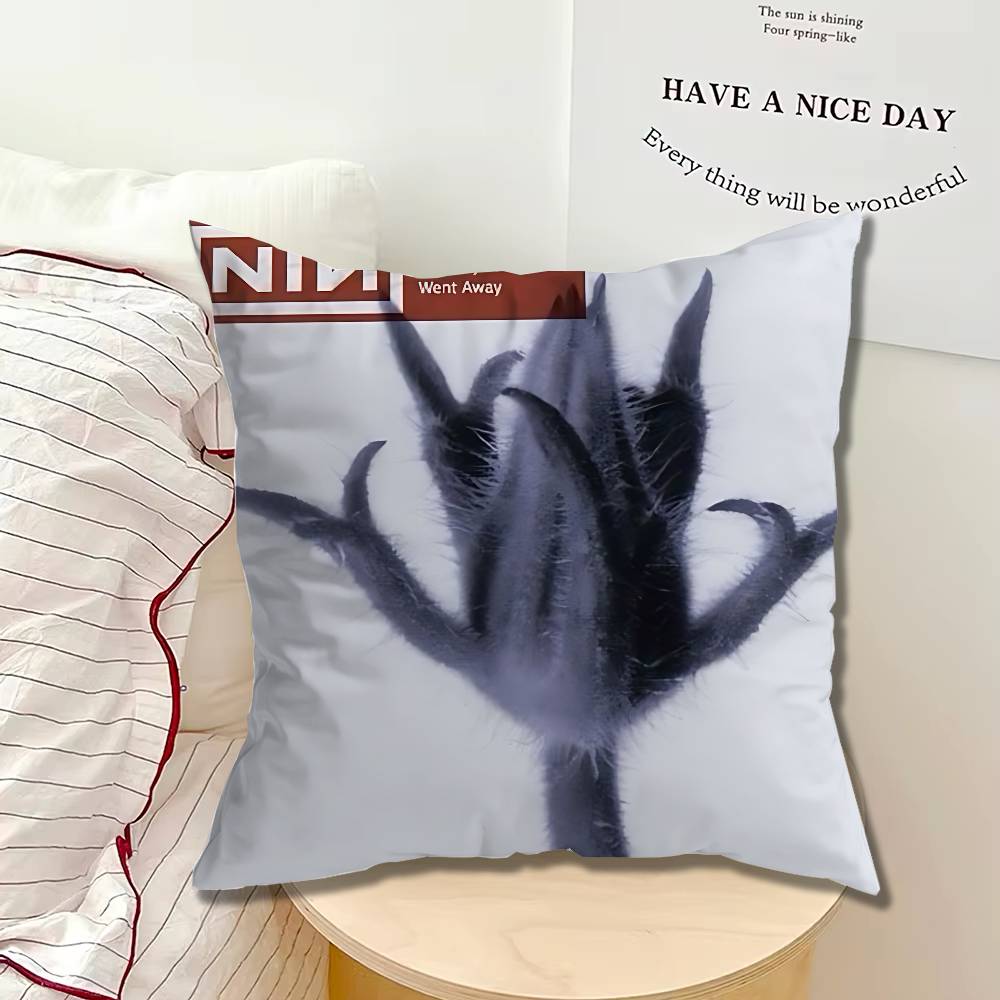 N-나인 인치 네일즈 더 프래질 싱글 쿠션 커버 소파  - Home Textiles Throw 리뷰 및 가격